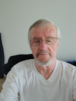 Luc's profile, a single 62-year-old a man in Montréal