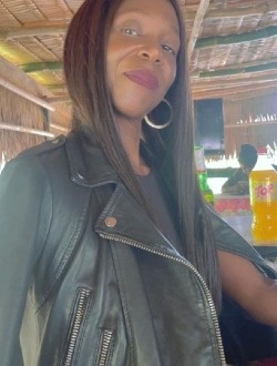 Suzanne Eliane's profile, a single 46-year-old a woman in Meyo-Mengo