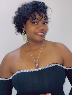 Davilla's profile, a single 30-year-old a woman in Dakar
