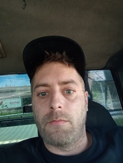 Martin's profile, a single 40-year-old a man in Saint-Jérôme