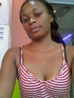 Iris's profile, a single 37-year-old a woman in Yaoundé