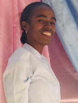 Eli's profile, a single 29-year-old a woman in Mahajanga