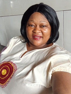 Anne's profile, a single 40-year-old a woman in Ébolowa