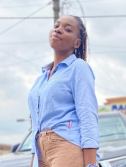 Ange's profile, a single 22-year-old a woman in Yaoundé