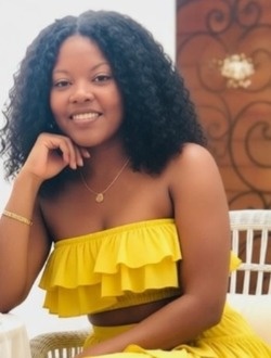 Violette's profile, a single 33-year-old a woman in Antalaha
