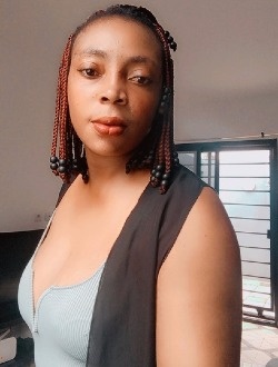 Lexus's profile, a single 31-year-old a woman in Aban