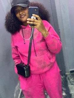 Ange's profile, a single 30-year-old a woman in Douala