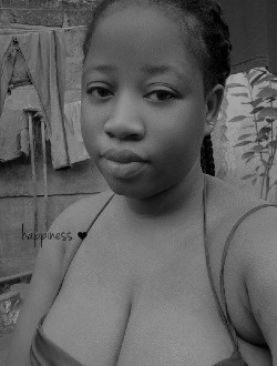 Ida's profile, a single 26-year-old a woman in Lomé