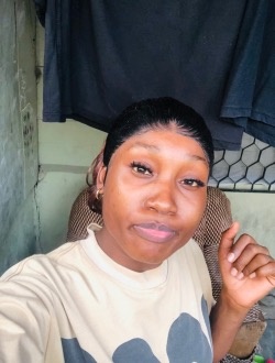 Darline's profile, a single 27-year-old a woman in Douala