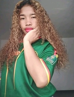 Honorine's profile, a single 24-year-old a woman in 1ER Arrondissement