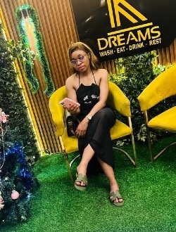 Blanche's profile, a single 27-year-old a woman in Yaoundé