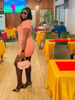 Renette's profile, a single 25-year-old a woman in Douala