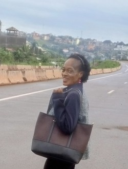 Odile's profile, a single 48-year-old a woman in Abam