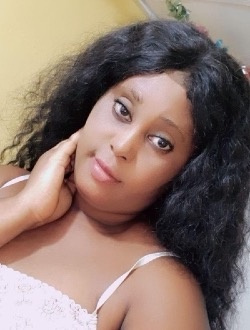 Kayla's profile, a single 36-year-old a woman in Douala