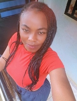 Vanina's profile, a single 31-year-old a woman in Yaoundé