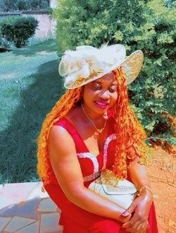 Celine's profile, a single 45-year-old a woman in Ébolowa