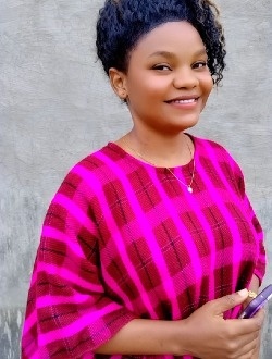 Phoenix's profile, a single 36-year-old a woman in Abam