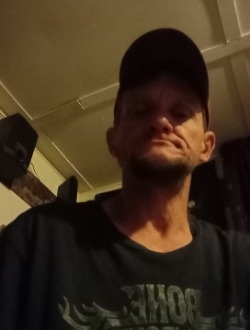 John's profile, a single 43-year-old a man in Columbus