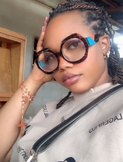 Rosy's profile, a single 24-year-old a woman in Yaoundé