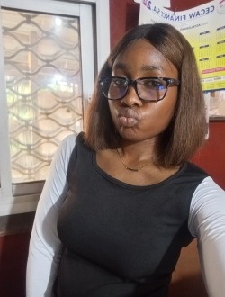Eunice's profile, a single 22-year-old a woman in Douala