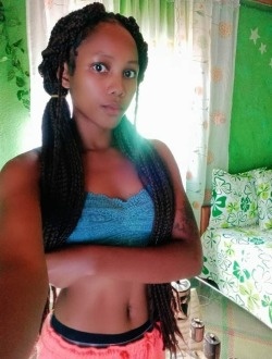 Louane's profile, a single 23-year-old a woman in Antananarivo