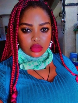 Larissa's profile, a single 28-year-old a woman in Douala