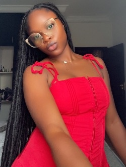 Néomie's profile, a single 22-year-old a woman in Yaoundé