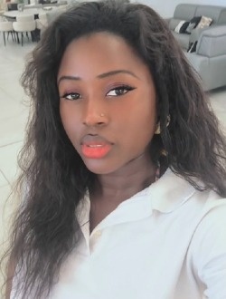 Elsa's profile, a single 27-year-old a woman in Libreville
