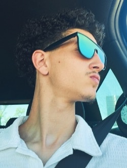 Sean's profile, a single 20-year-old a man in Romans-sur-Isère