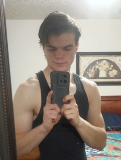 Osker's profile, a single 19-year-old a man in Ogden
