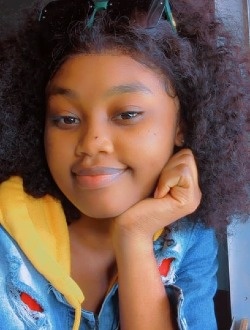 Viscencia's profile, a single 25-year-old a woman in Yaoundé