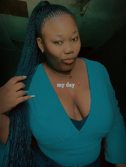 Laura Stella's profile, a single 30-year-old a woman in Lébamba