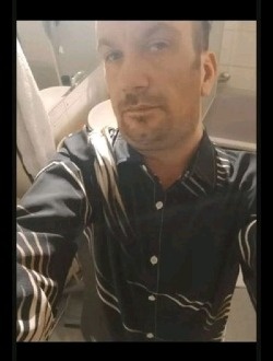 Laurent's profile, a single 40-year-old a man in Charleroi