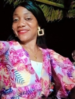 Alix's profile, a single 34-year-old a woman in Kribi