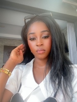 Mimi's profile, a single 23-year-old a woman in Douala