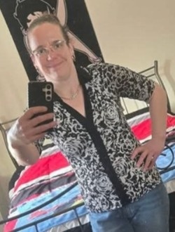 Marie-Claude's profile, a single 39-year-old a woman in Granby