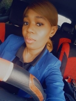 Bethila's profile, a single 40-year-old a woman in A la Petite Chia