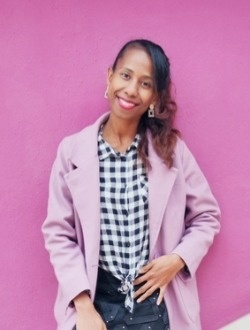 Clarita's profile, a single 26-year-old a woman in 1ER Arrondissement