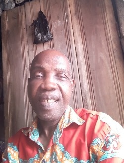Komivi's profile, a single 60-year-old a man in Bé