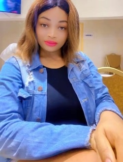 Marie's profile, a single 28-year-old a woman in Douala