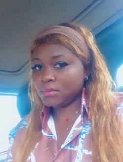 Leila's profile, a single 30-year-old a woman in Douala