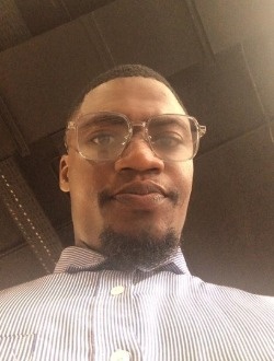 Élie's profile, a single 29-year-old a man in Kinshasa