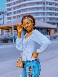 Joyce's profile, a single 25-year-old a woman in Brazzaville