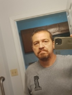 Cody's profile, a single 45-year-old a man in Louisville