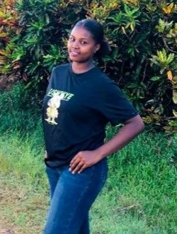 Jessica's profile, a single 19-year-old a woman in Sambava