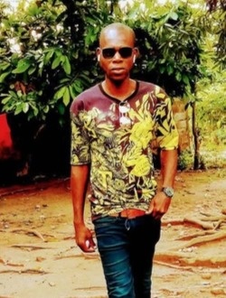 Eric's profile, a single 37-year-old a man in 'Adir