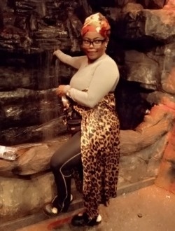 Jenny's profile, a single 38-year-old a woman in Yaoundé