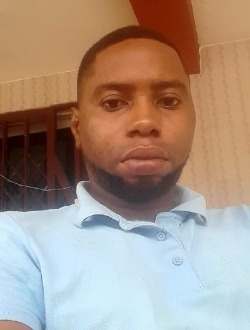 Romaric's profile, a single 38-year-old a man in Abernethy
