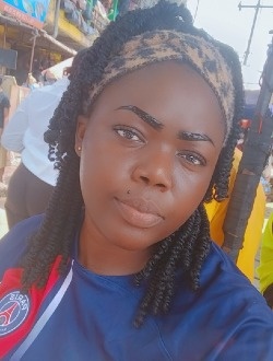 Melle's profile, a single 29-year-old a woman in Douala