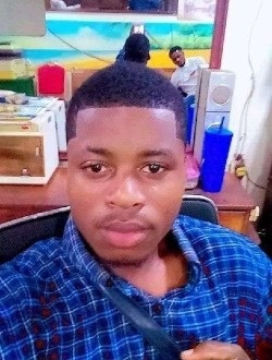Gaël's profile, a single 24-year-old a man in Akonolinga